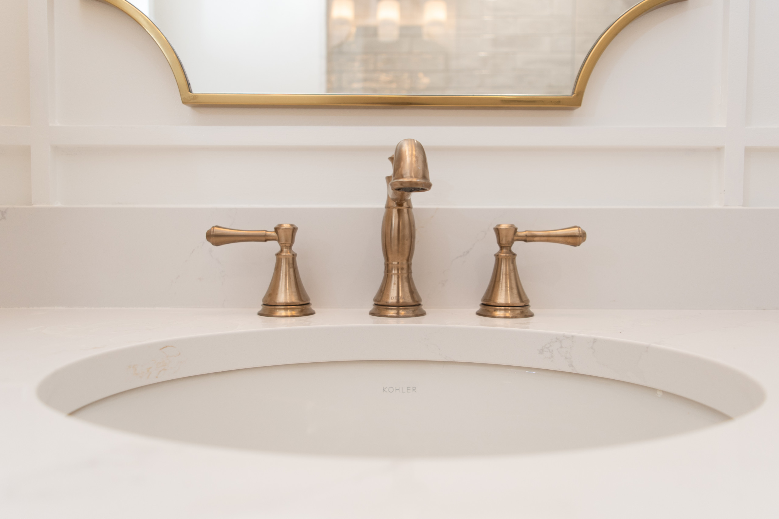 arlington-heights-hall-bathroom-7